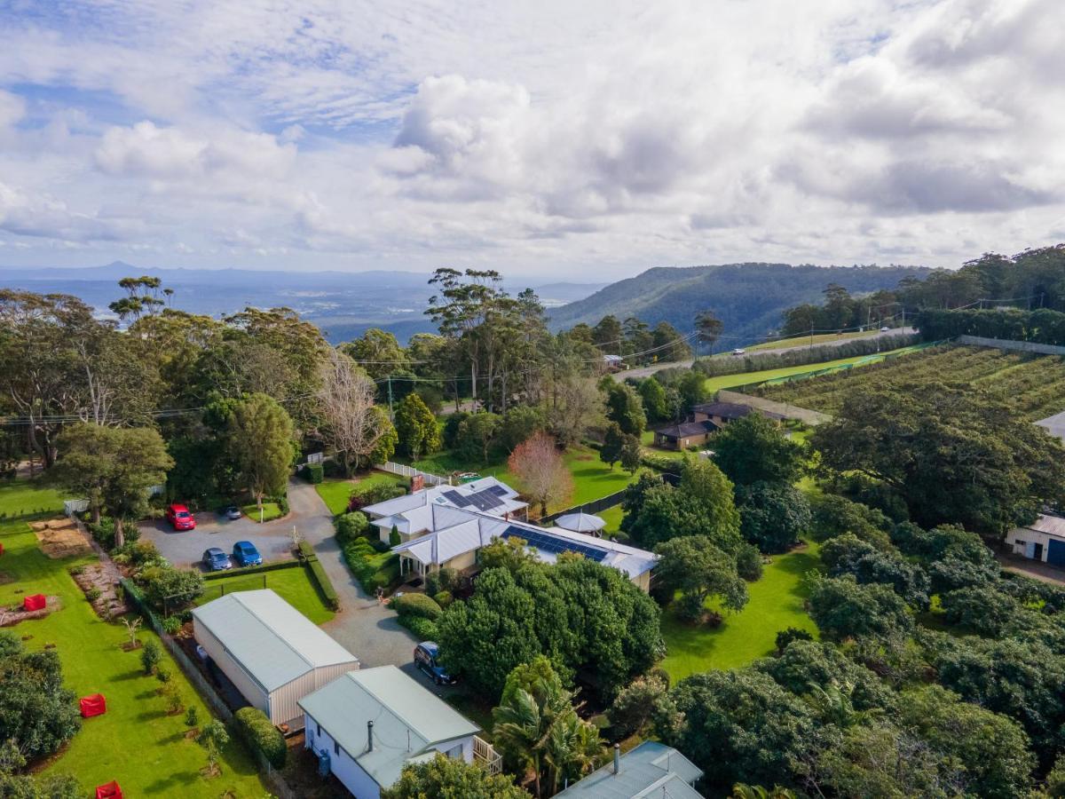 Camelot Boutique Accommodation Mount Tamborine Eksteriør billede